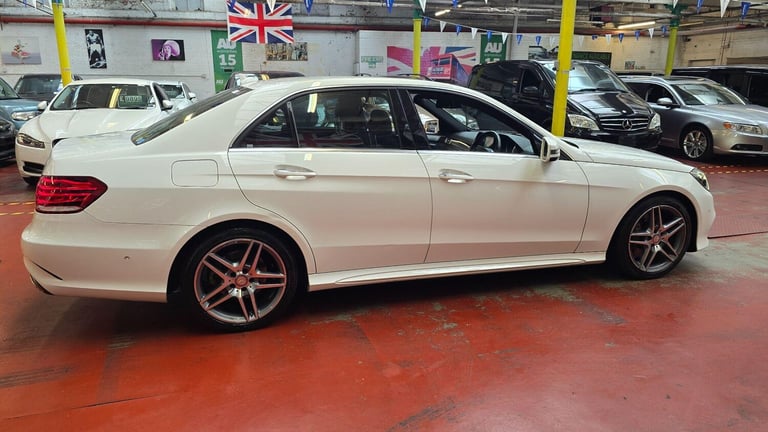  Mercedes-Benz E-Class 3.5 AUTO AMG LINE E350 AVANTGARDE Petrol Automatic