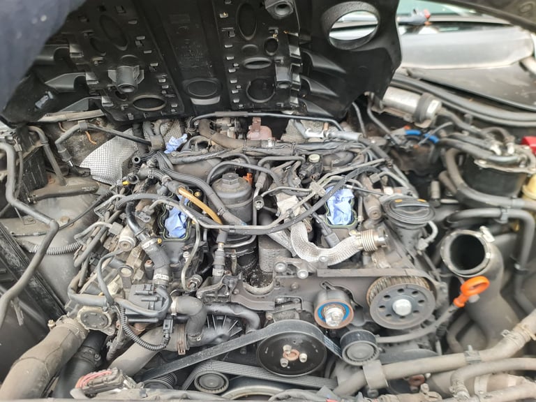 Vw Touareg 3.0tdi 2010 parts
