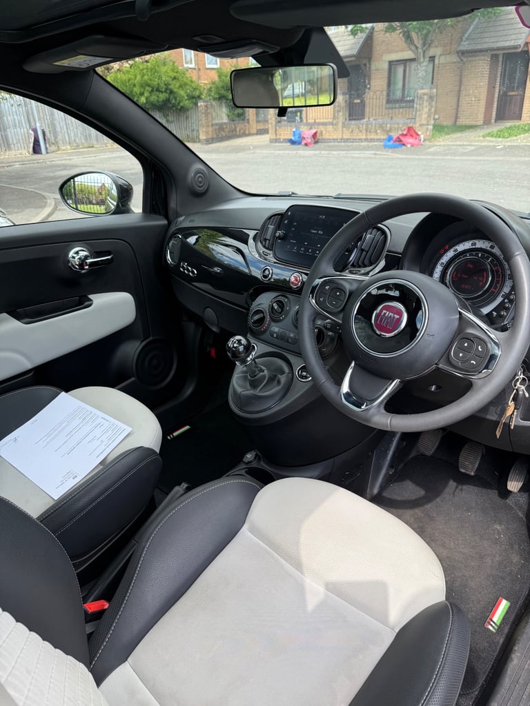 Fiat 500 hybrid, low mileage 72 reg 