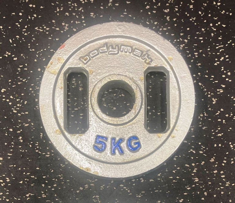 2 x Bodymax Olympic Weight Plates - 1 x 5kg, 1 x 10kg