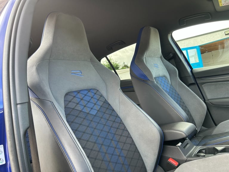 2021 VOLKSWAGEN GOLF MK8 2.0 TSI 320 R 4Motion 5dr DSG