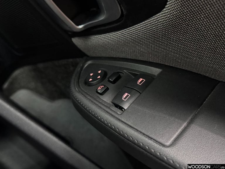 2016 BMW i3 33kWh Hatchback 5dr Petrol Plug-in Hybrid Auto Euro 6 (s/s) (Range Extender Hatchback...