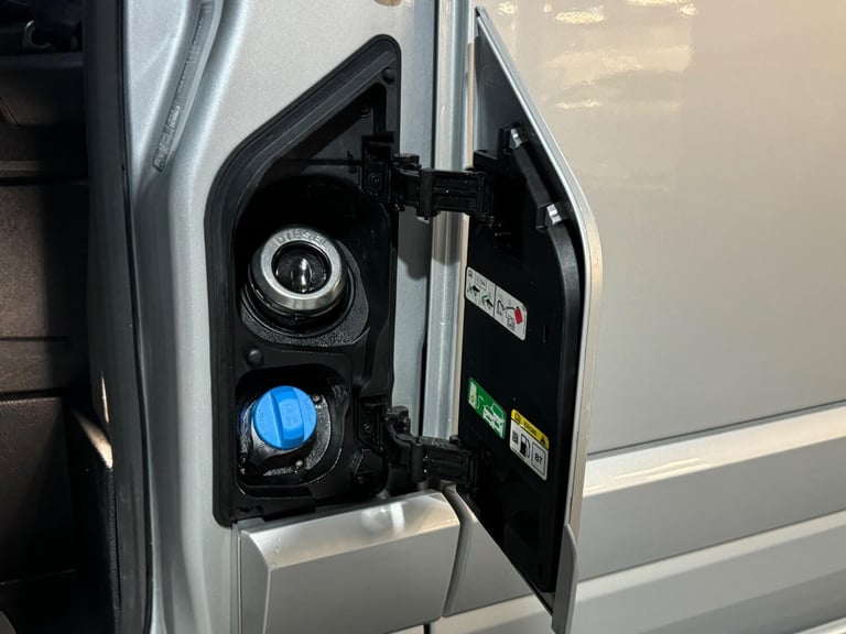 2022 Ford Tourneo Custom 2.0 EcoBlue 130ps L/R 8 Seater Titanium Auto MPV DIESEL Automatic