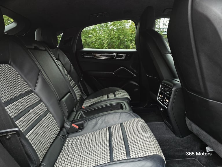 2019 Porsche Cayenne 3.0 V6 E-Hybrid 14.1kWh TiptronicS 4WD Euro 6 (s/s) 5dr (3.6kW Charger) ESTA...
