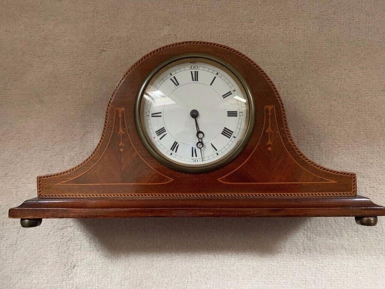 Mahogany mantelpiece clock with beautiful inlay