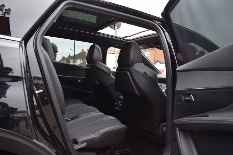 2019 Peugeot 5008 1.6 PureTech GT Line Premium EAT Euro 6 (s/s) 5dr HATCHBACK Petrol Automatic