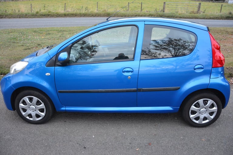 Peugeot, 107, Hatchback, 2010, Manual, 998 (cc),5 doors - Image 10