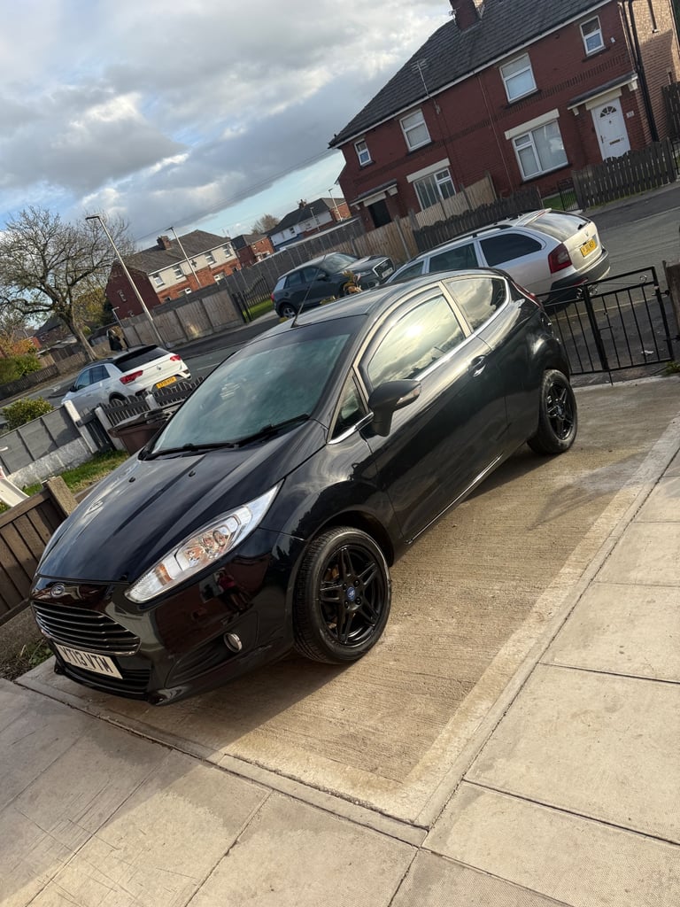 Ford, FIESTA, Hatchback, 2013, Manual, 1241 (cc), 3 doors