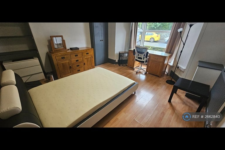 6 bedroom house in King Edwards Road, Swansea, SA1 (6 bed) (#2662840)