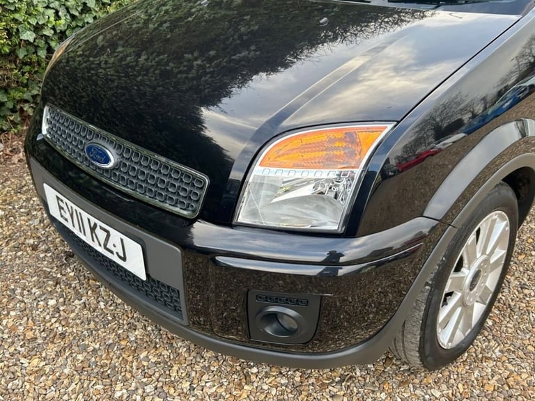 2011 Ford Fusion 1.6 Titanium Hatchback 5dr Petrol Manual (157 g/km, 99 bhp) Hatchback Petrol Manual