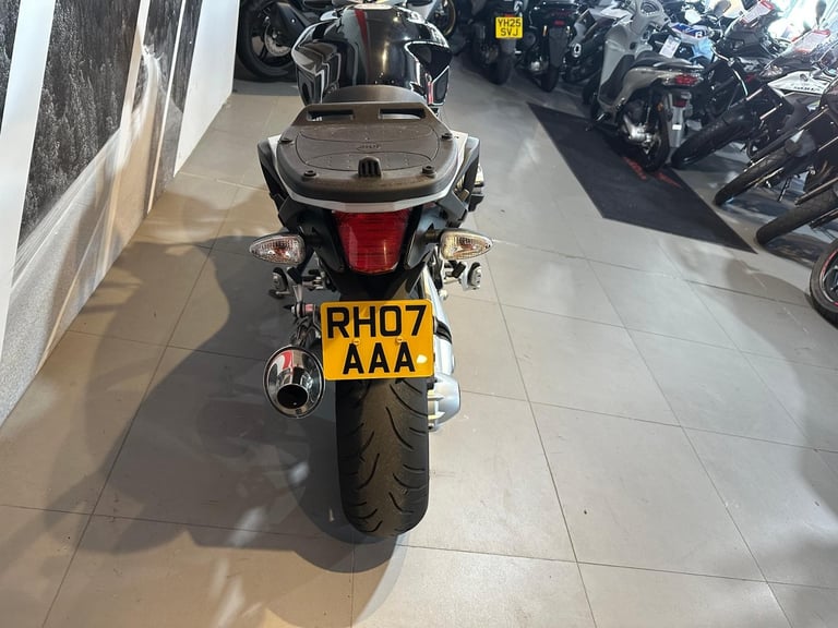 BMW R1200 R 2007 with 35,472 miles 