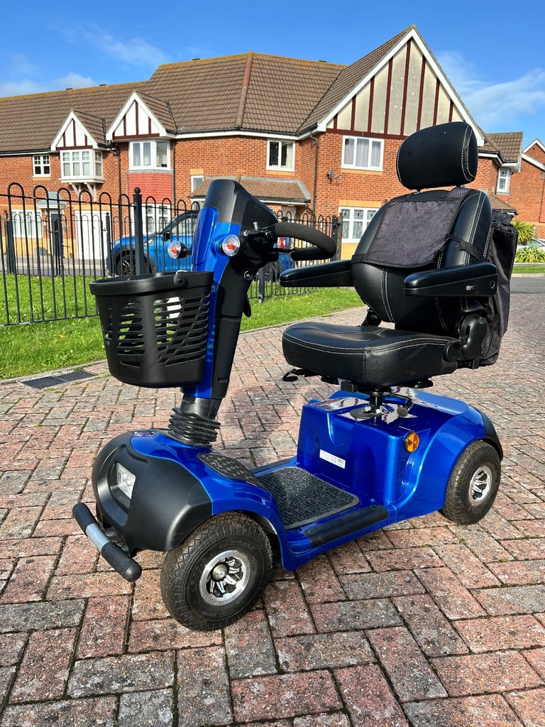 2022 Live well mobility scooter, buggy, 8mph road legal