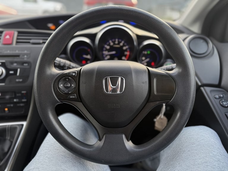 HONDA CIVIC 1.8 i-VTEC SE Yellow Manual Petrol 2013