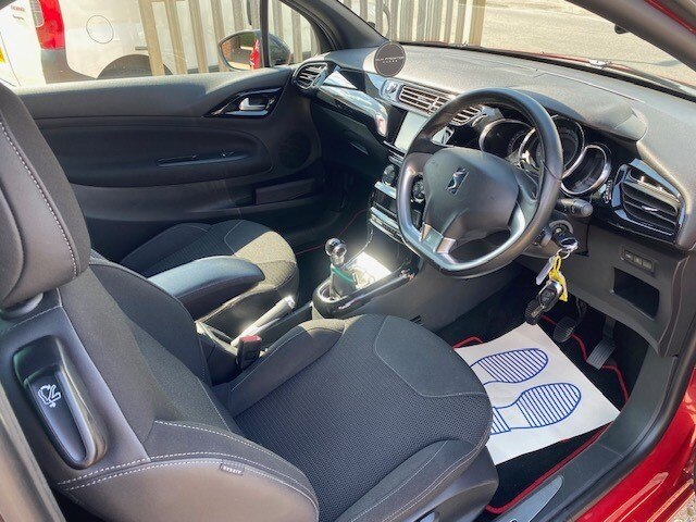 2018 DS Automobiles DS 3 1.2 PureTech 82 Connected Chic 3dr HATCHBACK Petrol Manual