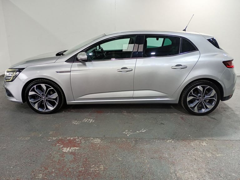 2016 Renault Megane 1.6 dCi Signature Nav Hatchback 5dr Diesel Manual Euro 6 (s/s) (130 ps) Hatch...