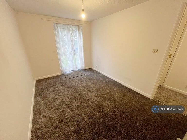 2 bedroom flat in Bevills Place, March, PE15 (2 bed) (#2670243)