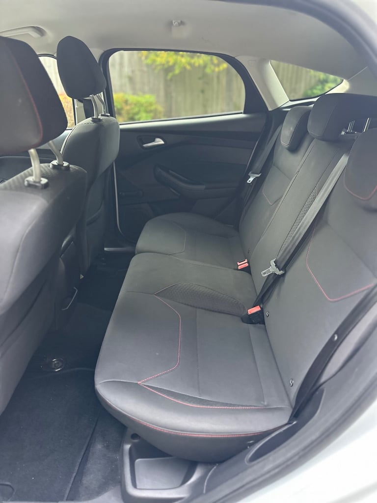 2015 Ford Focus 1.0 EcoBoost 125 Zetec S 5dr HATCHBACK Petrol Manual