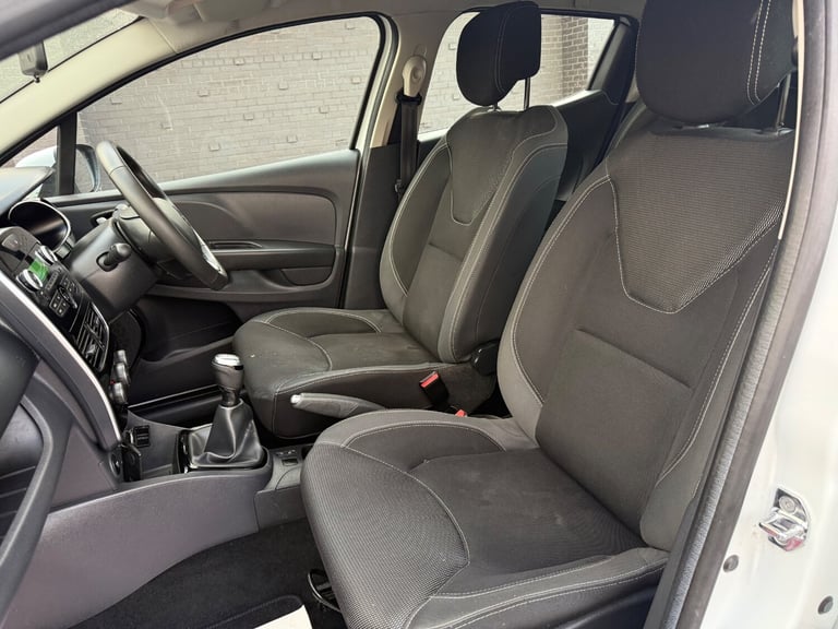 2018 Renault Clio 0.9 TCE 75 Play 5dr HATCHBACK Petrol Manual