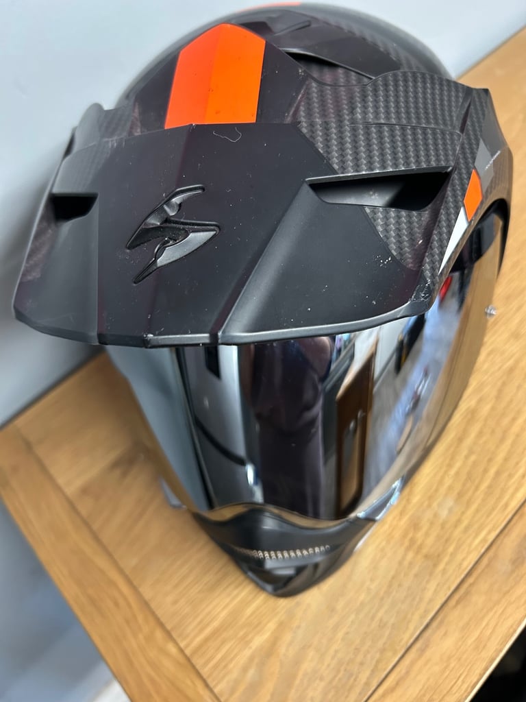 Scorpion adventurer helmet 