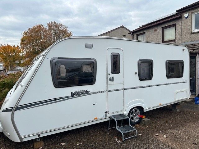 Abbey Vogue 4 berth caravan with fixed bed & motor mover