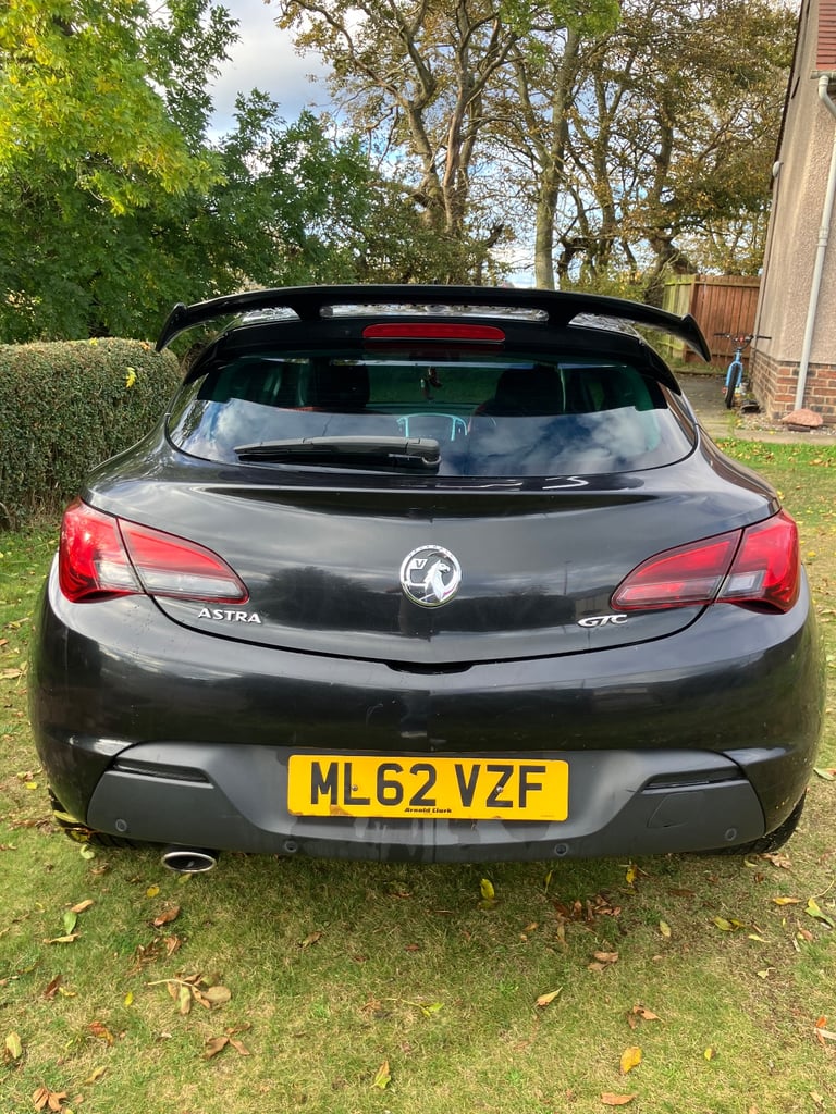 Vauxhall Astra 3 Door GTC CDTI SRi 16V 2.0 Diesel Automatic (2012).