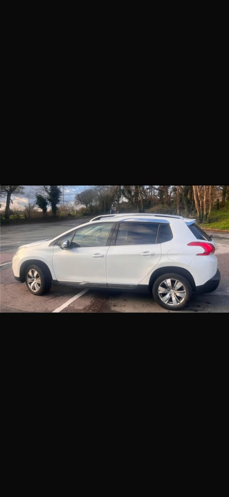 Peugeot, 2008, Hatchback, 2014, Manual, 1199 (cc), 5 doors