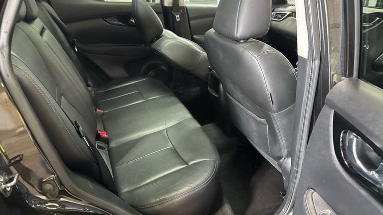 2015 Nissan Qashqai 1.2 DIG-T Tekna XTRON 2WD Euro 6 (s/s) 5dr HATCHBACK Petrol Automatic