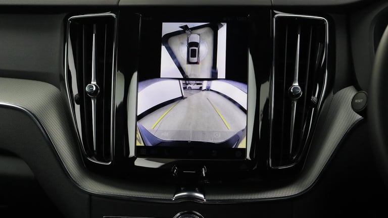  Volvo XC60 B5 (P) AWD Plus Black Edition (Harman Kardon Sound, 360 Camera, BLIS) Petrol/Electric...