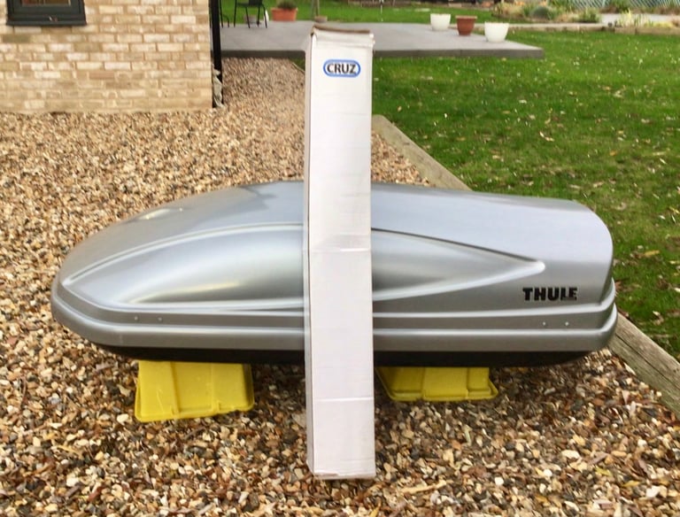 THULE ATLANTIS 200 ROOF BOX WITH ROOF BARS