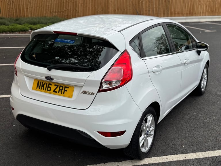 2016 Ford Fiesta 1.25 82 Zetec 5dr HATCHBACK Petrol Manual