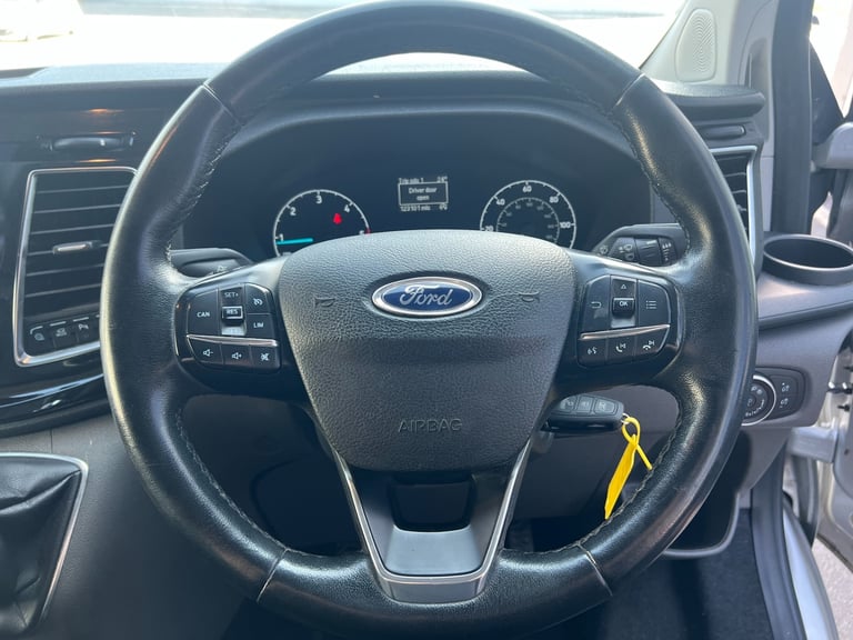 2020 Ford Transit Custom 2.0 EcoBlue 130ps Low Roof D/Cab Limited Van PANEL VAN Diesel Manual