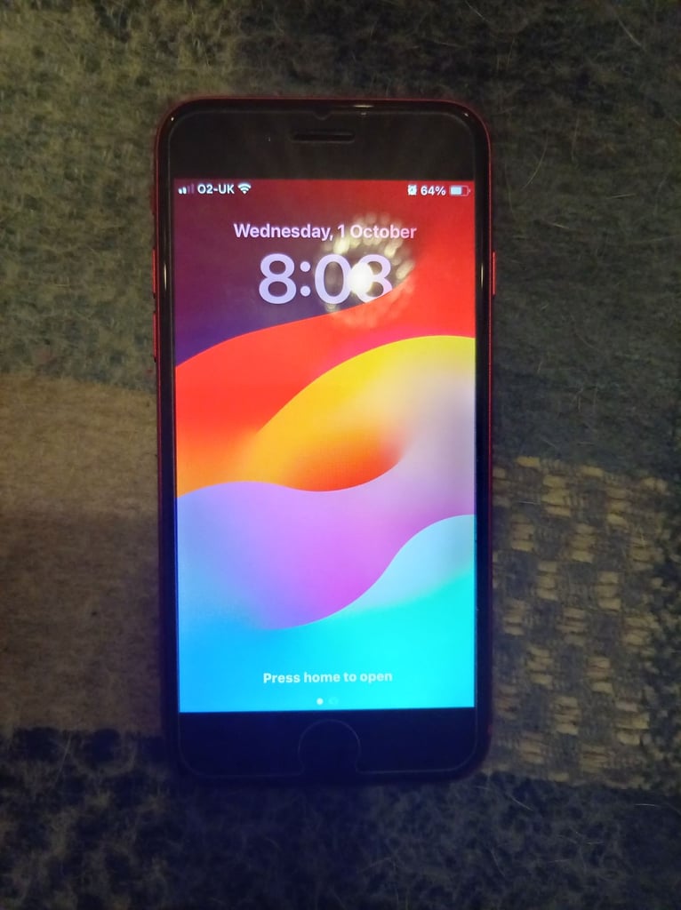 Offers*** Apple iPhone SE 2022 Unlocked 5g Boxed Stunning  (Product Red, 64GB) - As New Condition