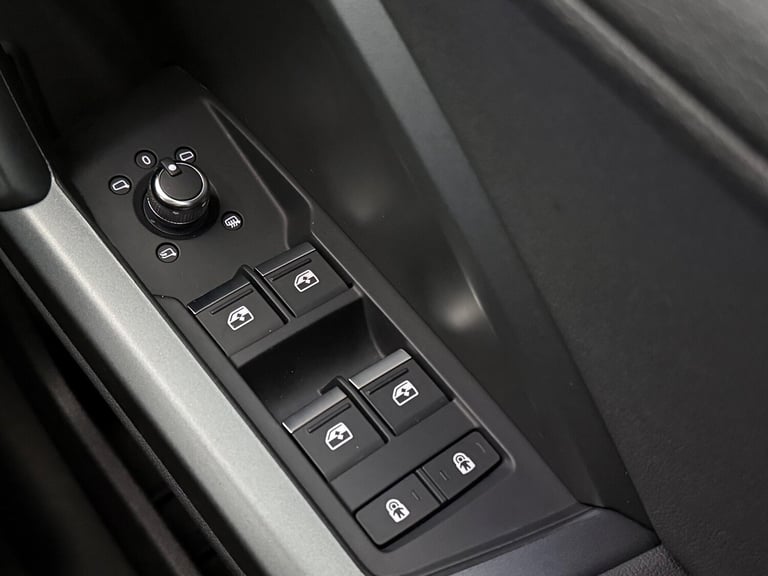 2019 Audi Q3 35 TFSI S Line 5dr S Tronic ESTATE PETROL Automatic