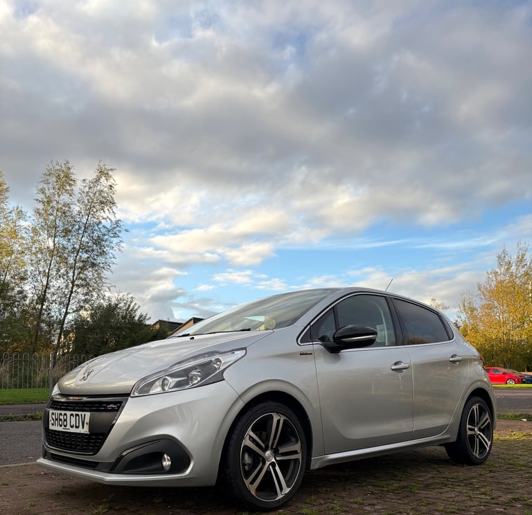 image for Peugeot 208 GT line
