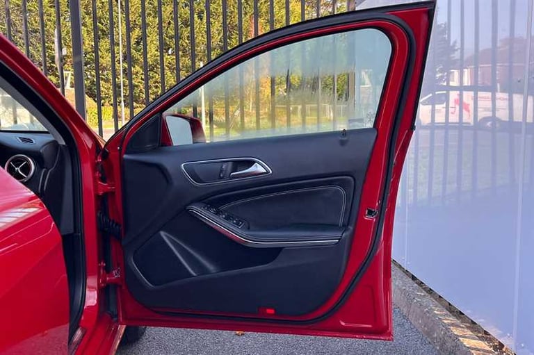 2018 Mercedes-Benz A-Class 1.6 A160 SE (Executive) Hatchback 5dr Petrol 7G-DCT Euro 6 (s/s) (102 ...