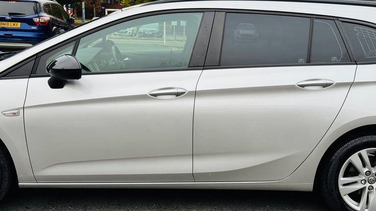 2022 Vauxhall Astra 1.2 Turbo Business Edition Nav Sports Tourer 5dr Petrol
