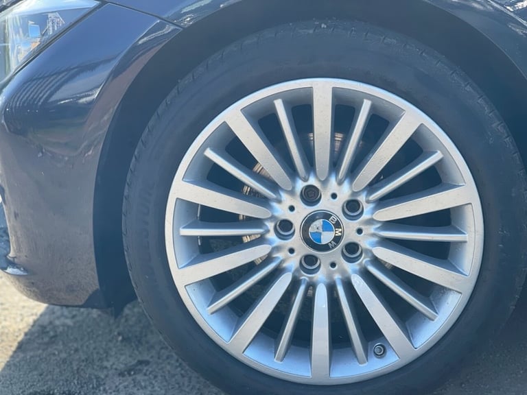 2015 BMW 3 Series 318d Luxury 4dr Step Auto SALOON DIESEL Automatic