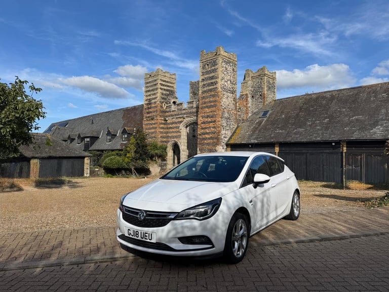 2018 Vauxhall Astra 1.0T ecoTEC SRi 5dr HATCHBACK Petrol Manual