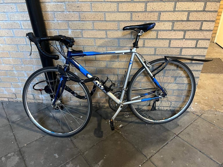 Dawes Road Bike 