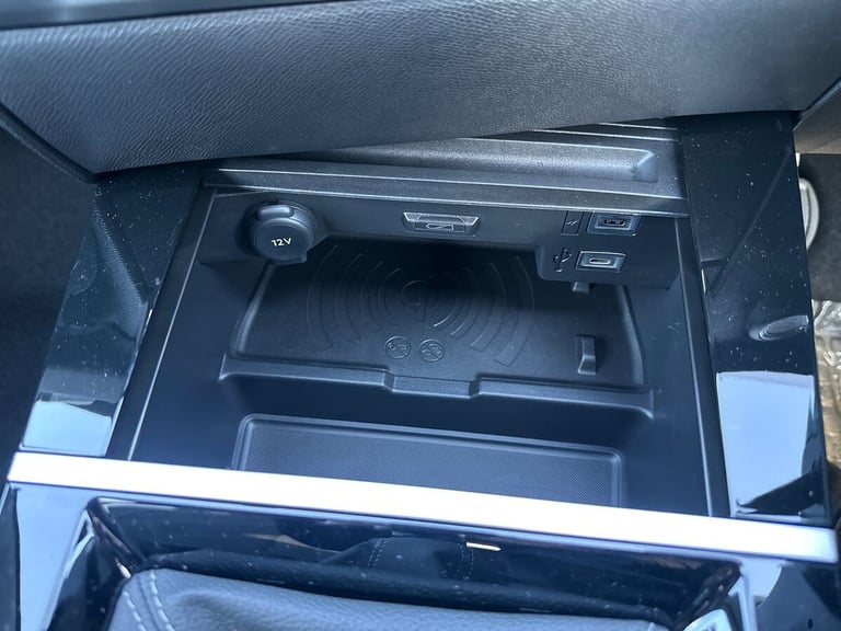 2025 Vauxhall Astra Astra 1.2 Turbo 130 Ultimate 5Dr Estate Estate Petrol Manual