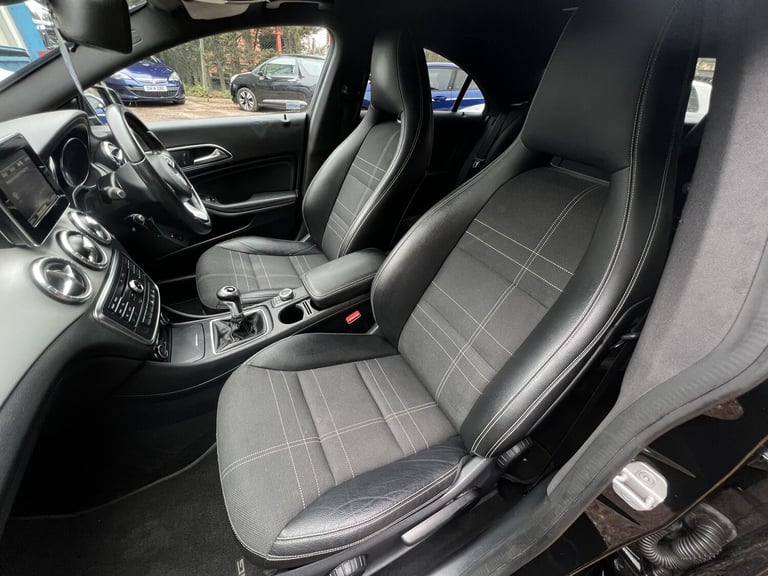 MERCEDES-BENZ CLA 2.1 CLA200 CDI Sport 2015