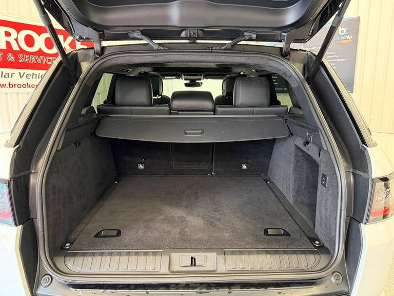 2021 Land Rover Range Rover Sport 3.0 D300 MHEV Autobiography Dynamic Auto 4WD Euro 6 (s/s) 5dr E...