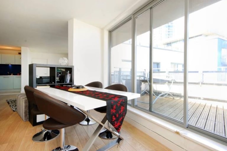 Pet friendly beautiful 1-Bed Flat – Deals Gateway SE13 - Available December 12th
