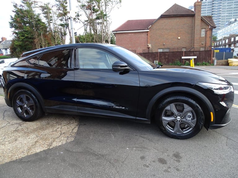 2021 Ford Mustang Mach-E Extended Range 91kWh Premium SUV 5dr Electric Automatic (294 ps) HATCHBA...