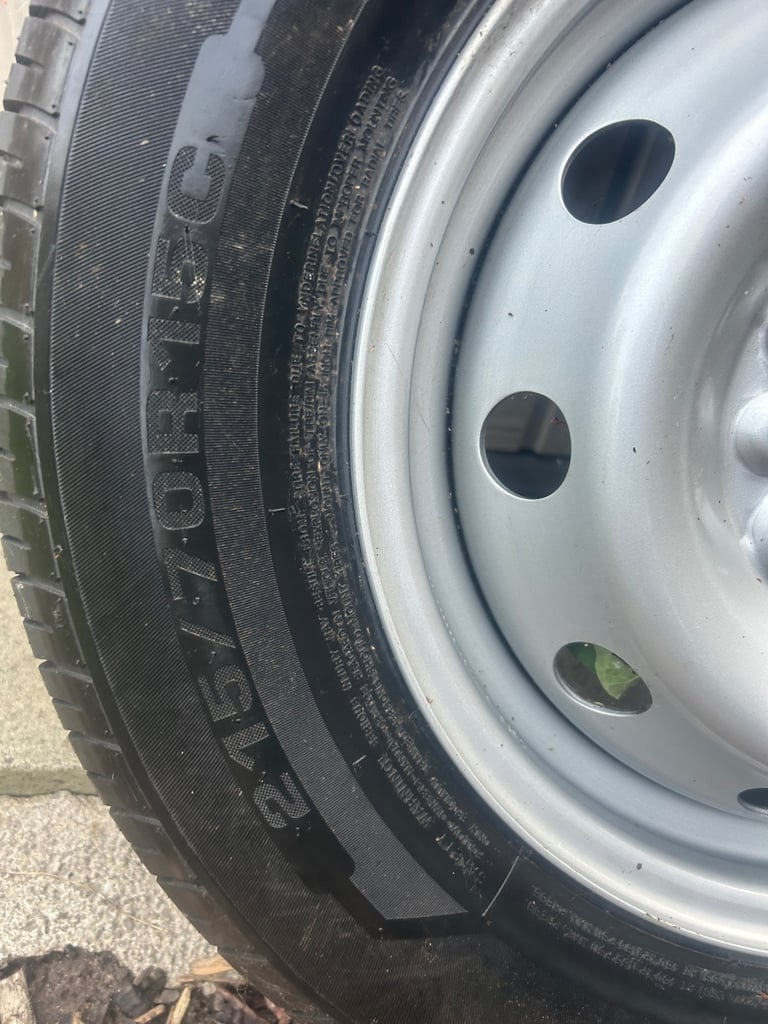 Brand new Sunny Wheel 215 70R 15C