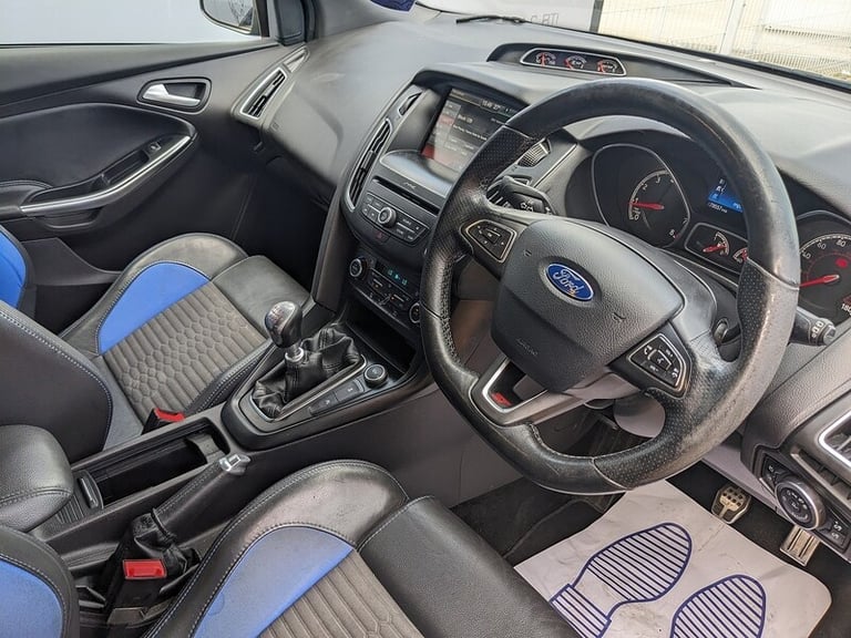 2016 Ford Focus 2.0T EcoBoost ST-2 5dr HATCHBACK PETROL Manual