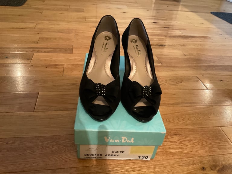 Ladies evening shoes