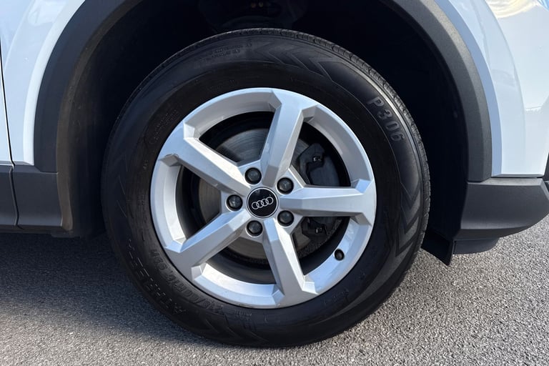 2021 Audi Q2 Technik 30 TFSI  110 PS 6-speed SUV PETROL Manual