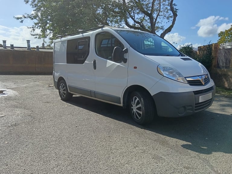 2013 Vauxhal Vivaro: Reluctant sale of my favourite van
