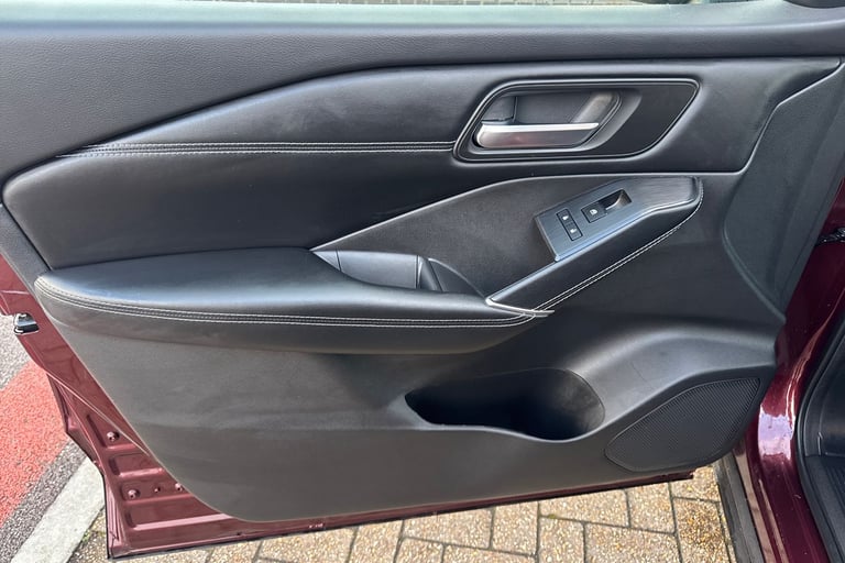 2022 Nissan Qashqai 1.3 DiG-T MH 158 N-Connecta 5dr Xtronic Hatchback Petrol Automatic